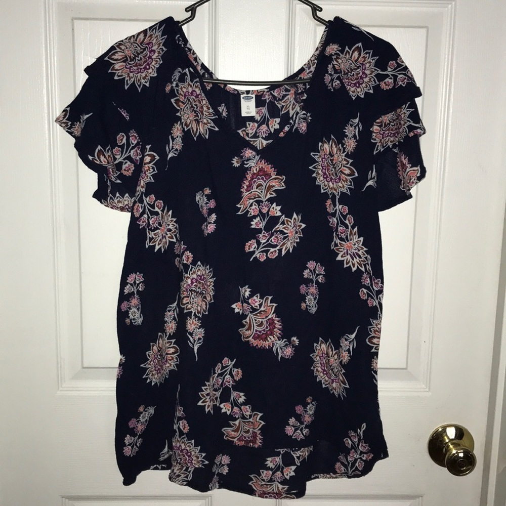 Cute Old Navy top